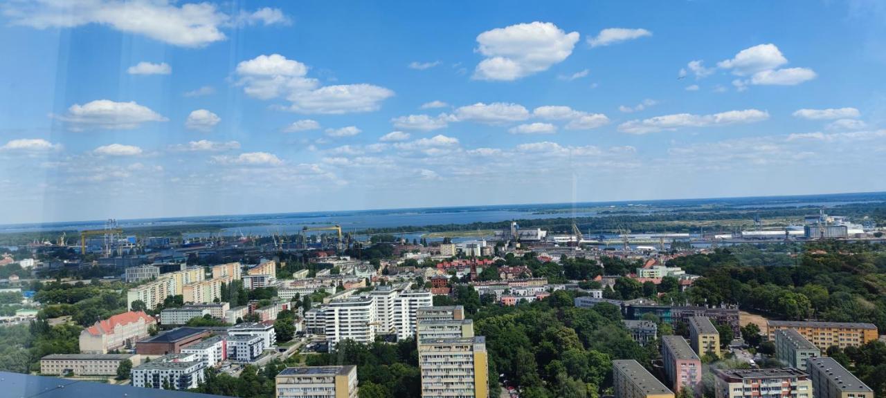 シュチェチンAleda Tower, 14 Floor, Balkonアパートメント エクステリア 写真